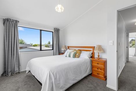 Photo of property in 13 Tupaea Place, Otumoetai, Tauranga, 3110