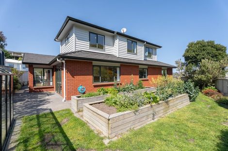 Photo of property in 17 Cheetwood Street, Churton Park, Wellington, 6037