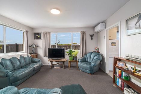 Photo of property in 1/335 Marine Parade, New Brighton, Christchurch, 8061