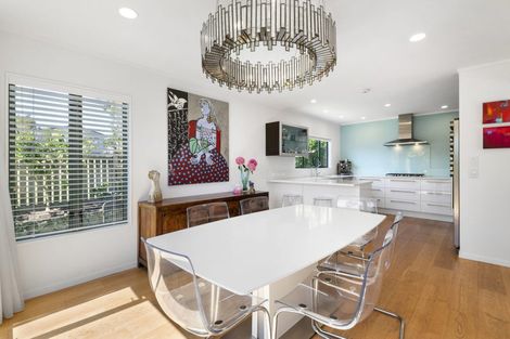Photo of property in 2/13 Montgomery Avenue, Belmont, Auckland, 0622