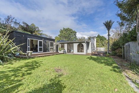 Photo of property in 20 Parris Street, Moturoa, New Plymouth, 4310