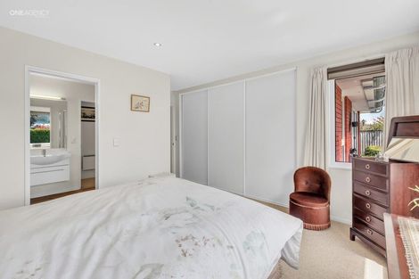 Photo of property in 4 Stonebridge Lane, Oxford, 7430