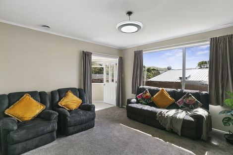 Photo of property in 13 Cranwell Street, Churton Park, Wellington, 6037
