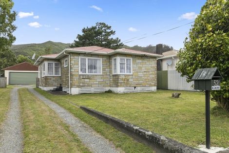 Photo of property in 52 Frederick Street, Wainuiomata, Lower Hutt, 5014
