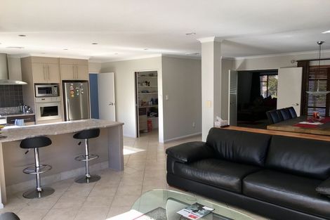 Photo of property in 14 Duntrune Road, Flat Bush, Auckland, 2016