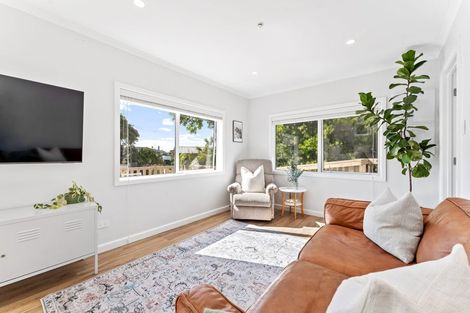 Photo of property in 851 Whangaparaoa Road, Manly, Whangaparaoa, 0930