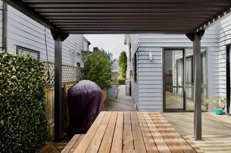 Photo of property in 20 Greenfinch Road, Hobsonville, Auckland, 0616