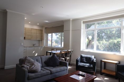 Photo of property in Fountain Court, 16/48u Oriental Parade, Oriental Bay, Wellington, 6011