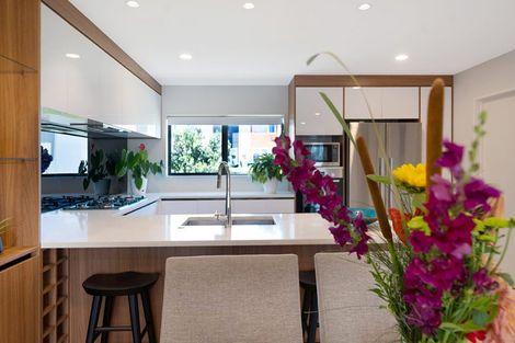 Photo of property in 8 Meritage Lane, Te Atatu South, Auckland, 0610