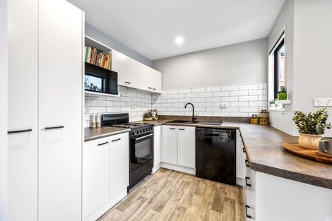 Photo of property in 7a Domett Street, Waltham, Christchurch, 8023