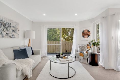 Photo of property in 2/17 Bain Place, Bucklands Beach, Auckland, 2014