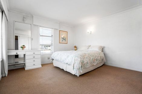 Photo of property in 3/64 Seacliffe Avenue, Belmont, Auckland, 0622