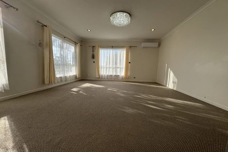 Photo of property in 9 Bush View Place, Flat Bush, Auckland, 2019