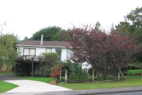 Photo of property in 2 Capricorn Place, Glen Eden, Auckland, 0602