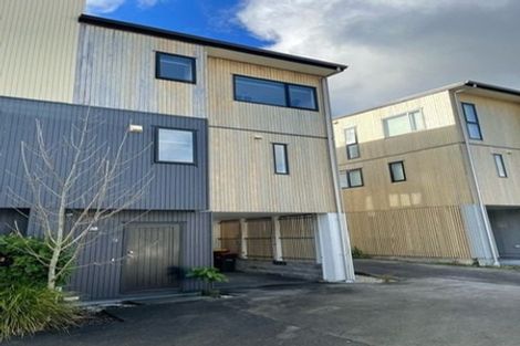 Photo of property in 4 Pheasant Lane, Hobsonville, Auckland, 0616