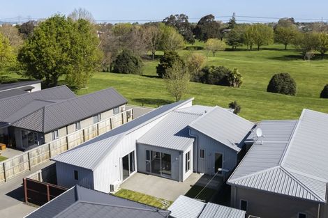 Photo of property in 3 Glenbarr Lane, Broomfield, Christchurch, 8042