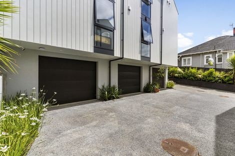 Photo of property in 2 Reid Lane, Wallaceville, Upper Hutt, 5018