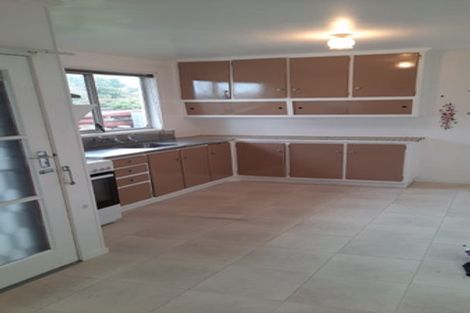 Photo of property in 3/1 Sturges Road, Henderson, Auckland, 0610