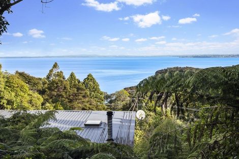Photo of property in 94 Takahe Road, Titirangi, Auckland, 0604