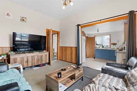 Photo of property in 86 Geraldine Street, Edgeware, Christchurch, 8013