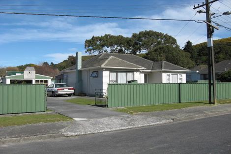 Photo of property in 6 Kent Street, Wainuiomata, Lower Hutt, 5014