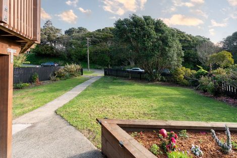 Photo of property in 24 Mahoe Street, Tawa, Wellington, 5028