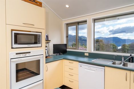 Photo of property in 22 Howard Street, Macandrew Bay, Dunedin, 9014