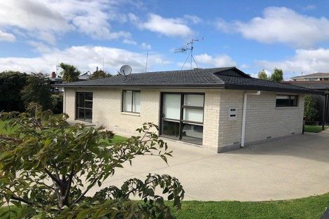 Photo of property in 246 Ngatai Road, Otumoetai, Tauranga, 3110