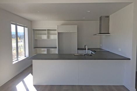 Photo of property in 66 Obelisk Street, Wanaka, 9305