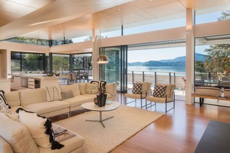 Photo of property in 290 Moetapu Bay Road, Moetapu Bay, Linkwater, 7282