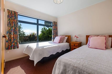Photo of property in 5 Seaview Road, Cable Bay, 0420
