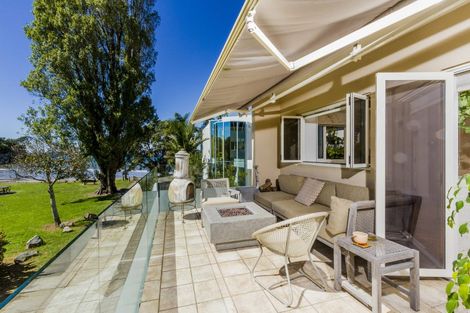 Photo of property in 1/9 The Esplanade, Castor Bay, Auckland, 0620