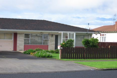 Photo of property in 2/109 Fitzroy Street, Papatoetoe, Auckland, 2104