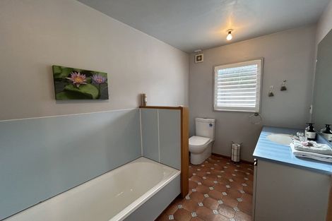 Photo of property in 15a Alta Place, Frankton, Queenstown, 9300