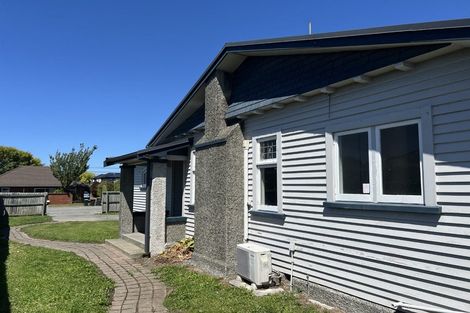 Photo of property in 42 Lyndon Street, Riccarton, Christchurch, 8041