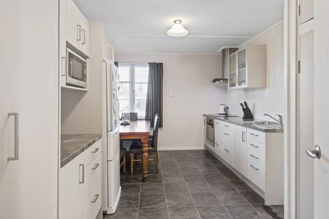 Photo of property in 23 Rowcliffe Crescent, Avonside, Christchurch, 8061
