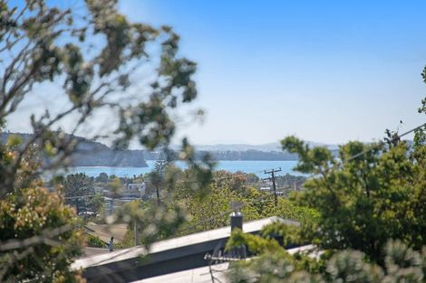 Photo of property in 46 Colwill Road, Massey, Auckland, 0614