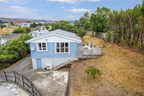 Photo of property in 21 Desert Gold Street, Ascot Park, Porirua, 5024