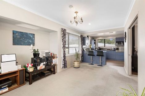 Photo of property in 6 Carbine Place, Sockburn, Christchurch, 8042