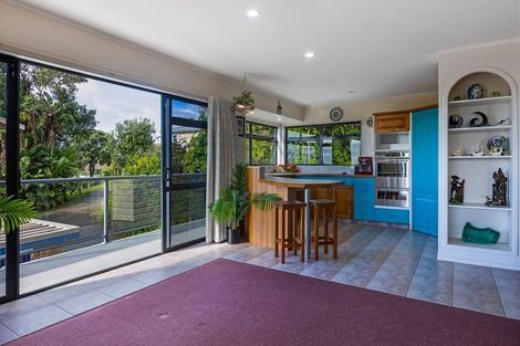 Photo of property in 5 Seaview Road, Cable Bay, 0420
