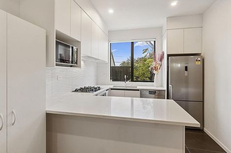 Photo of property in 4a Montmere Avenue, Te Atatu Peninsula, Auckland, 0610