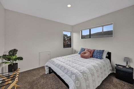 Photo of property in 2 Kawaroa Close, New Plymouth, 4310