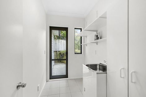 Photo of property in 4 Edington Grove, Churton Park, Wellington, 6037