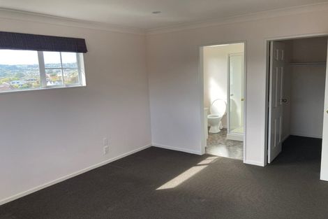 Photo of property in 143 Westchester Drive, Churton Park, Wellington, 6037