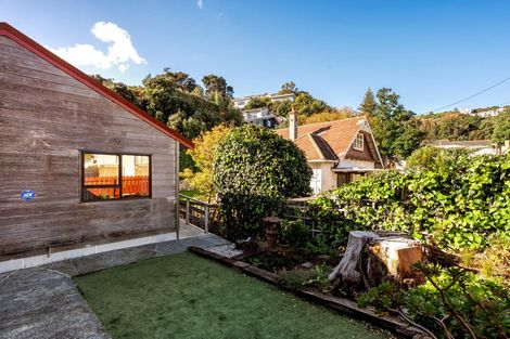 Photo of property in 10a Mersey Street, Island Bay, Wellington, 6023