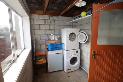 Photo of property in 12 Totara Street, Marton, 4710