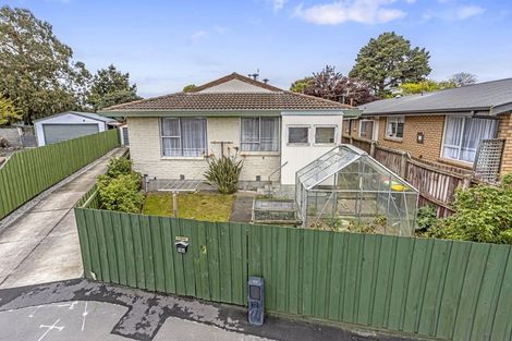 Photo of property in 18 Leonie Place, Aranui, Christchurch, 8061