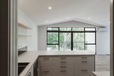 Photo of property in 135 Victoria Street, Cambridge, 3434