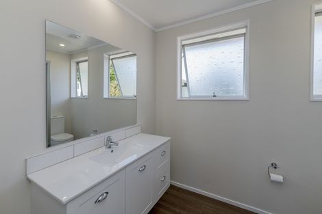 Photo of property in 75 Meadowvale Drive, Levin, 5510