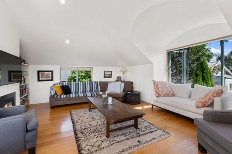 Photo of property in 2 Milton Road, Northcote Point, Auckland, 0627